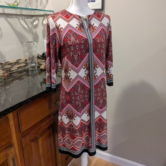 Stunning Sandra Darren Modern Geometric Stretch Knit Dress Keyhole Front Size 8 - Picture 1 of 4